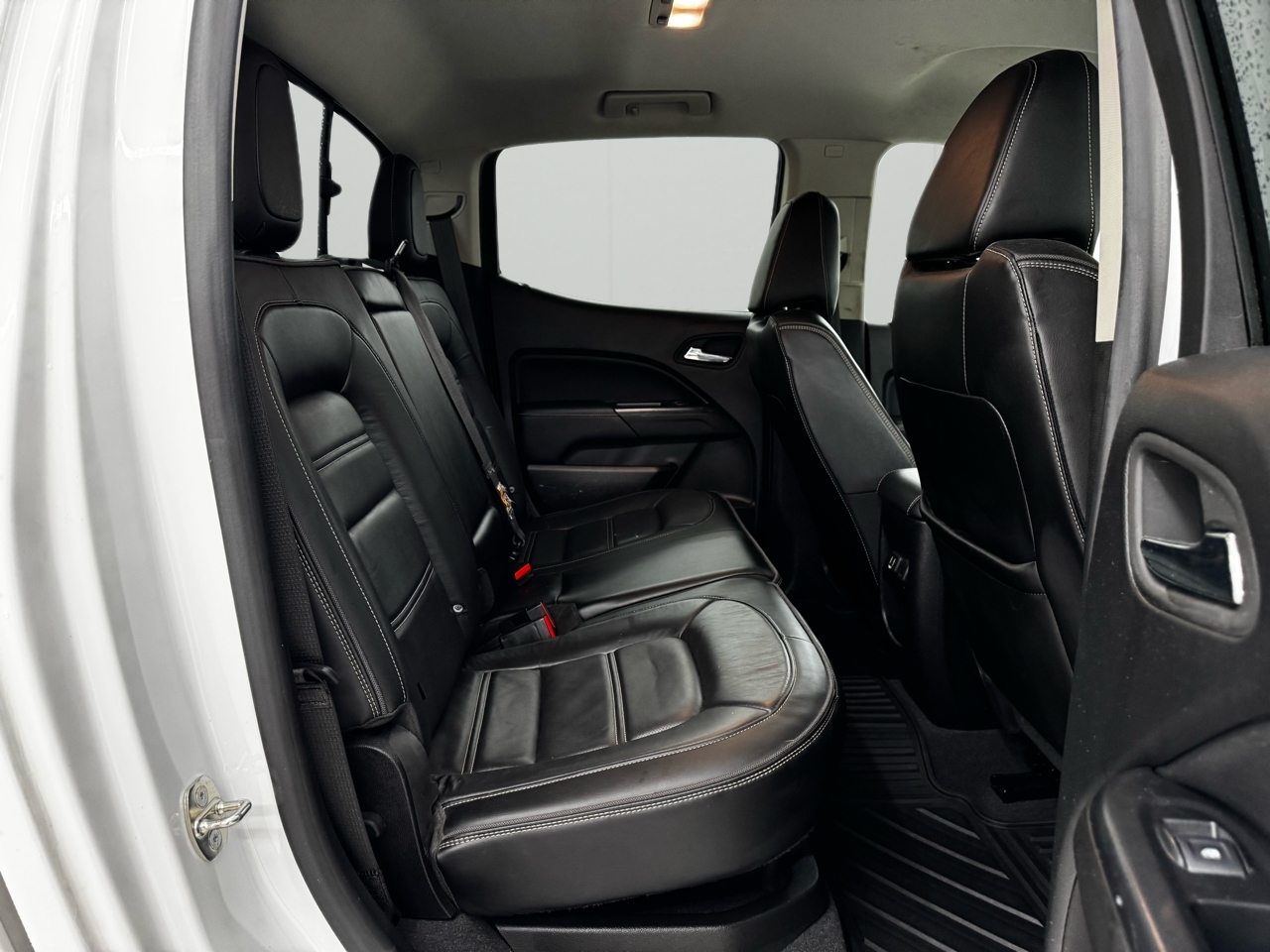 GMC Canyon 4WD Crew Cab 128" Denali 2020