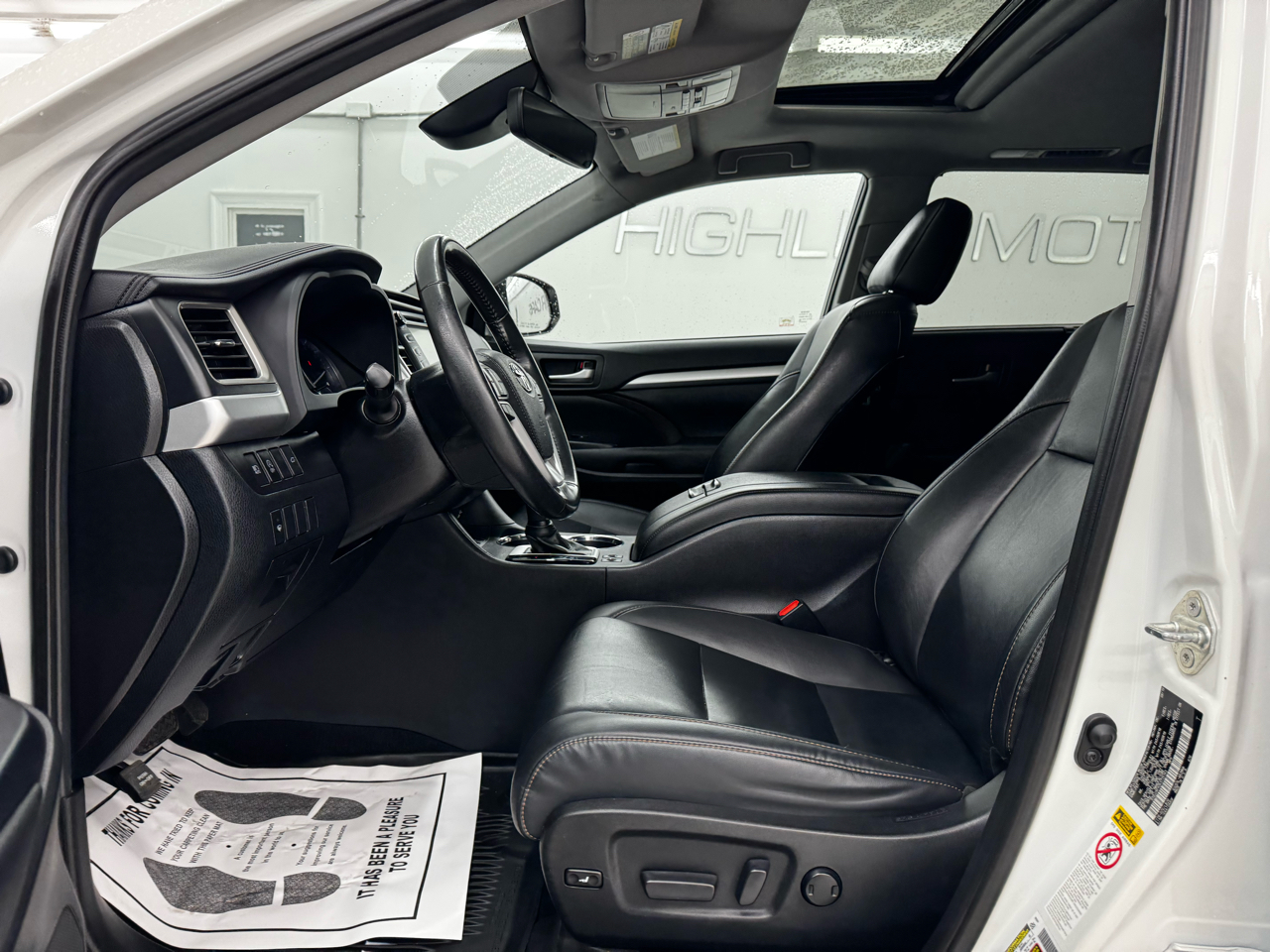 Toyota Highlander XLE V6 AWD (Natl) 2019