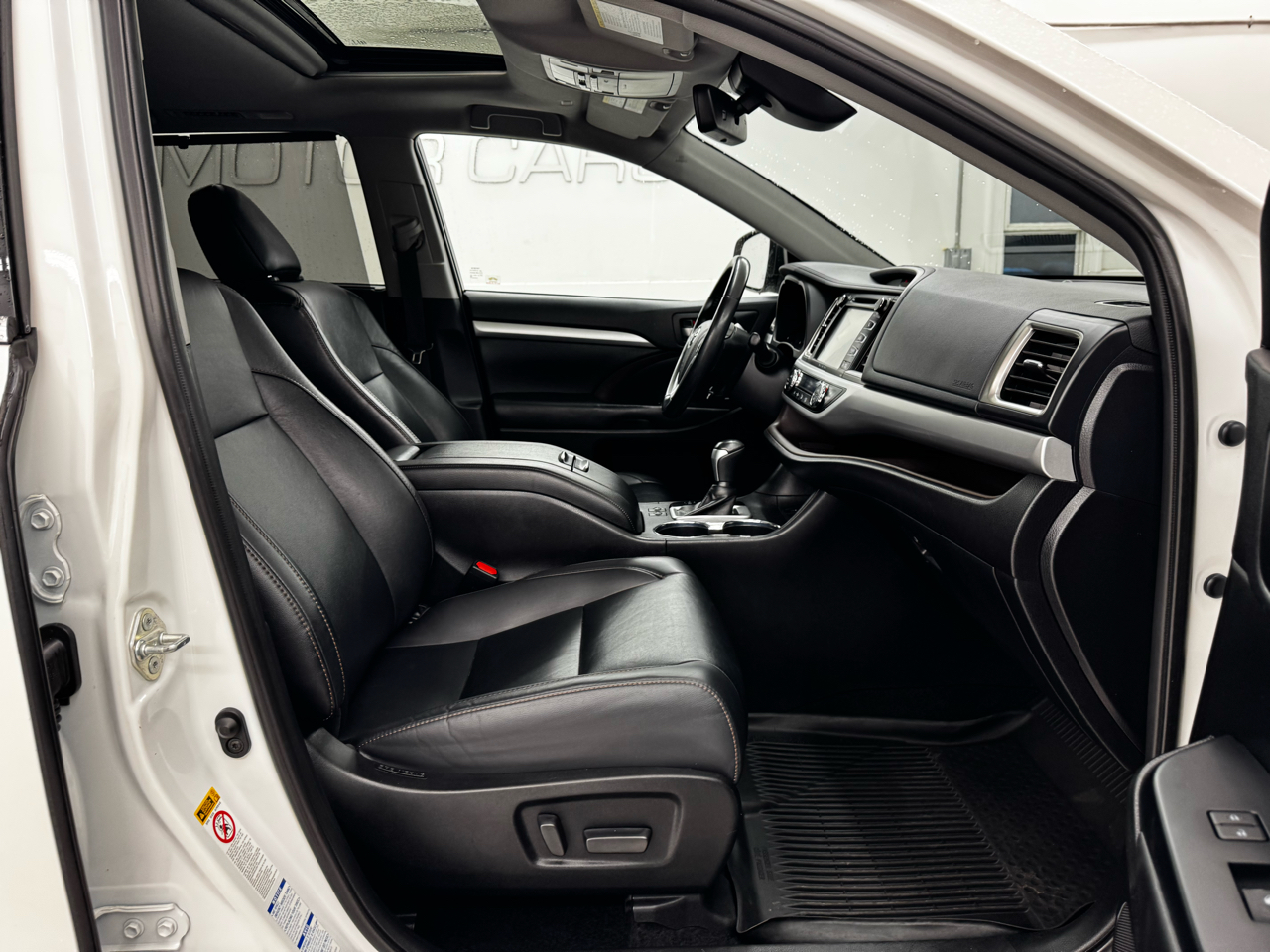 Toyota Highlander XLE V6 AWD (Natl) 2019