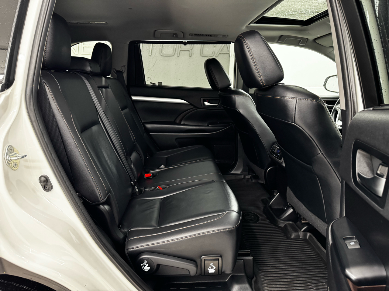 Toyota Highlander XLE V6 AWD (Natl) 2019