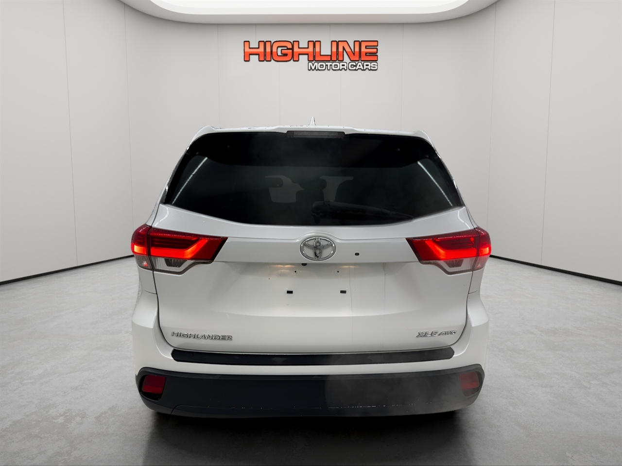 Toyota Highlander XLE V6 AWD (Natl) 2019