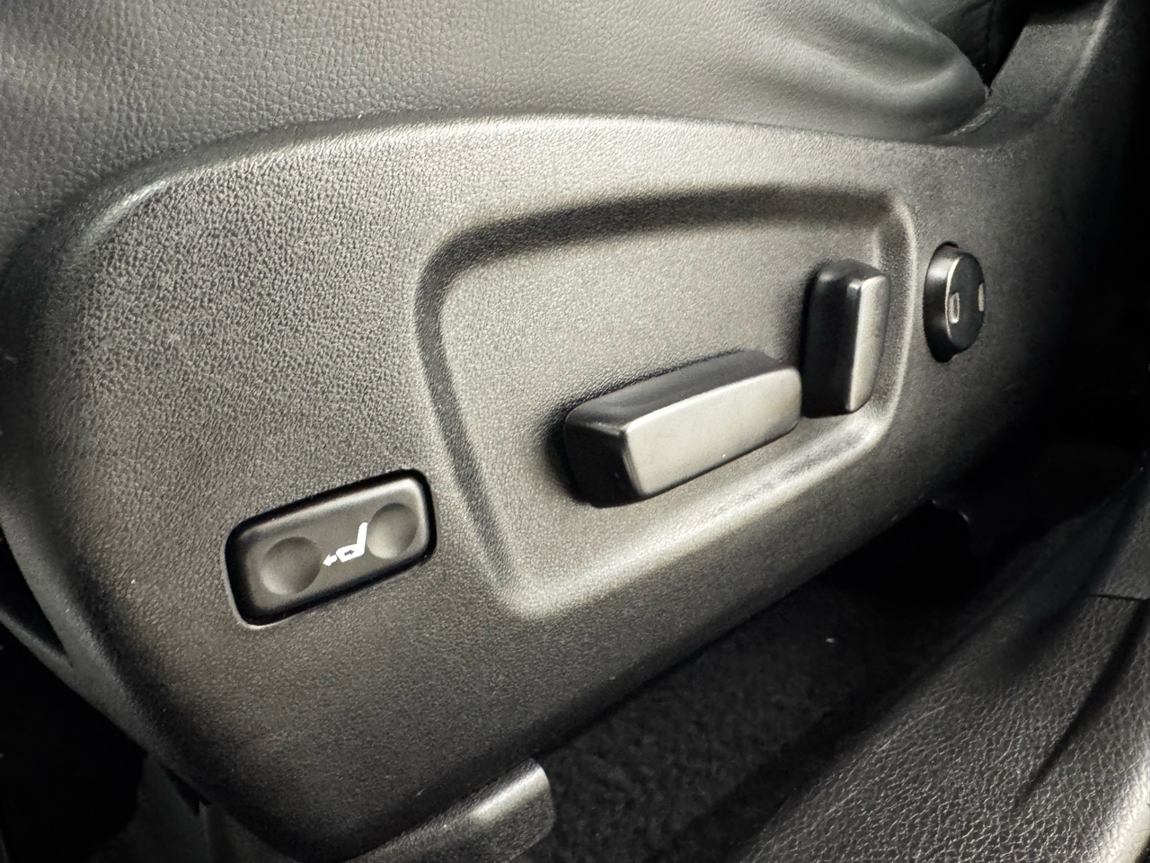 Toyota Highlander XLE V6 AWD (Natl) 2019