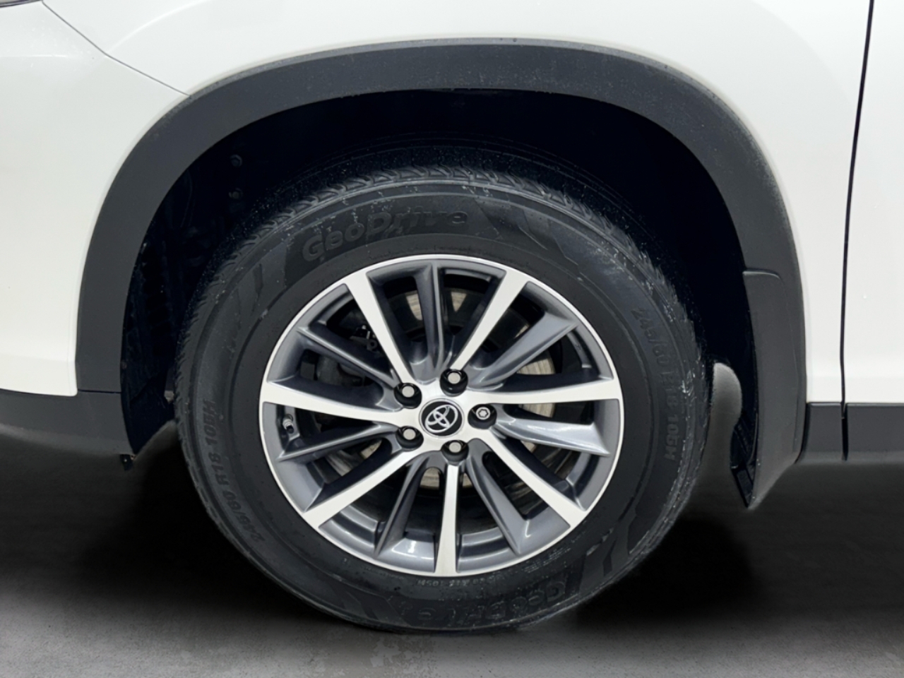 Toyota Highlander XLE V6 AWD (Natl) 2019