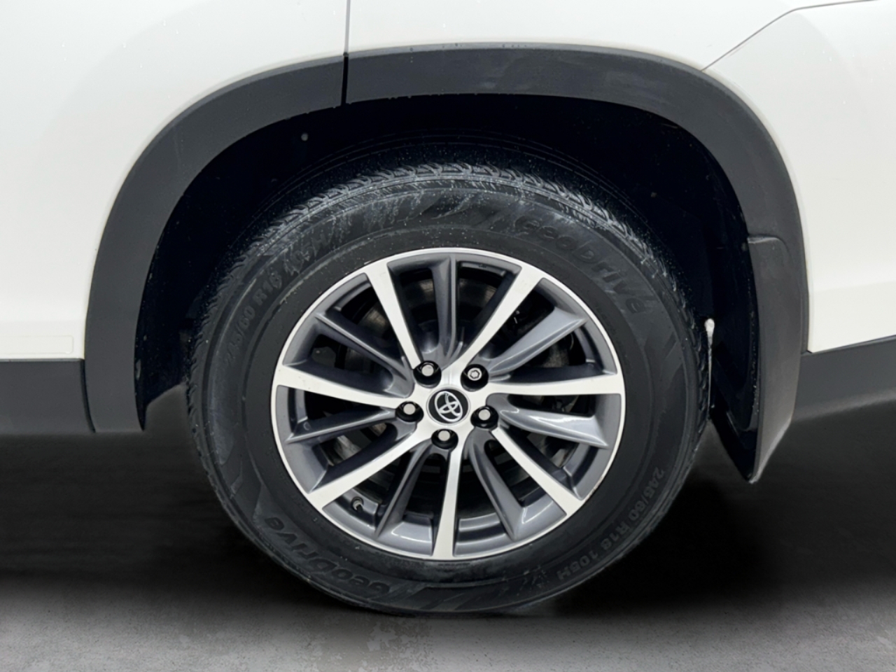 Toyota Highlander XLE V6 AWD (Natl) 2019