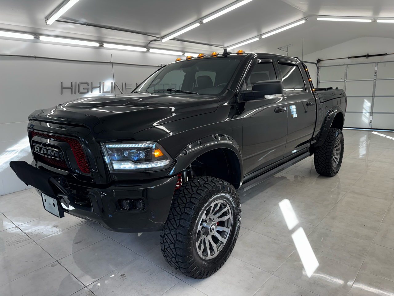 RAM 2500 Power Wagon 4x4 Crew Cab 6'4" Box 2018