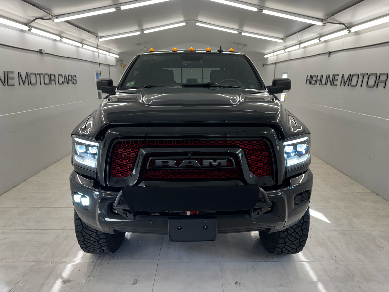 RAM 2500 Power Wagon 4x4 Crew Cab 6'4" Box 2018