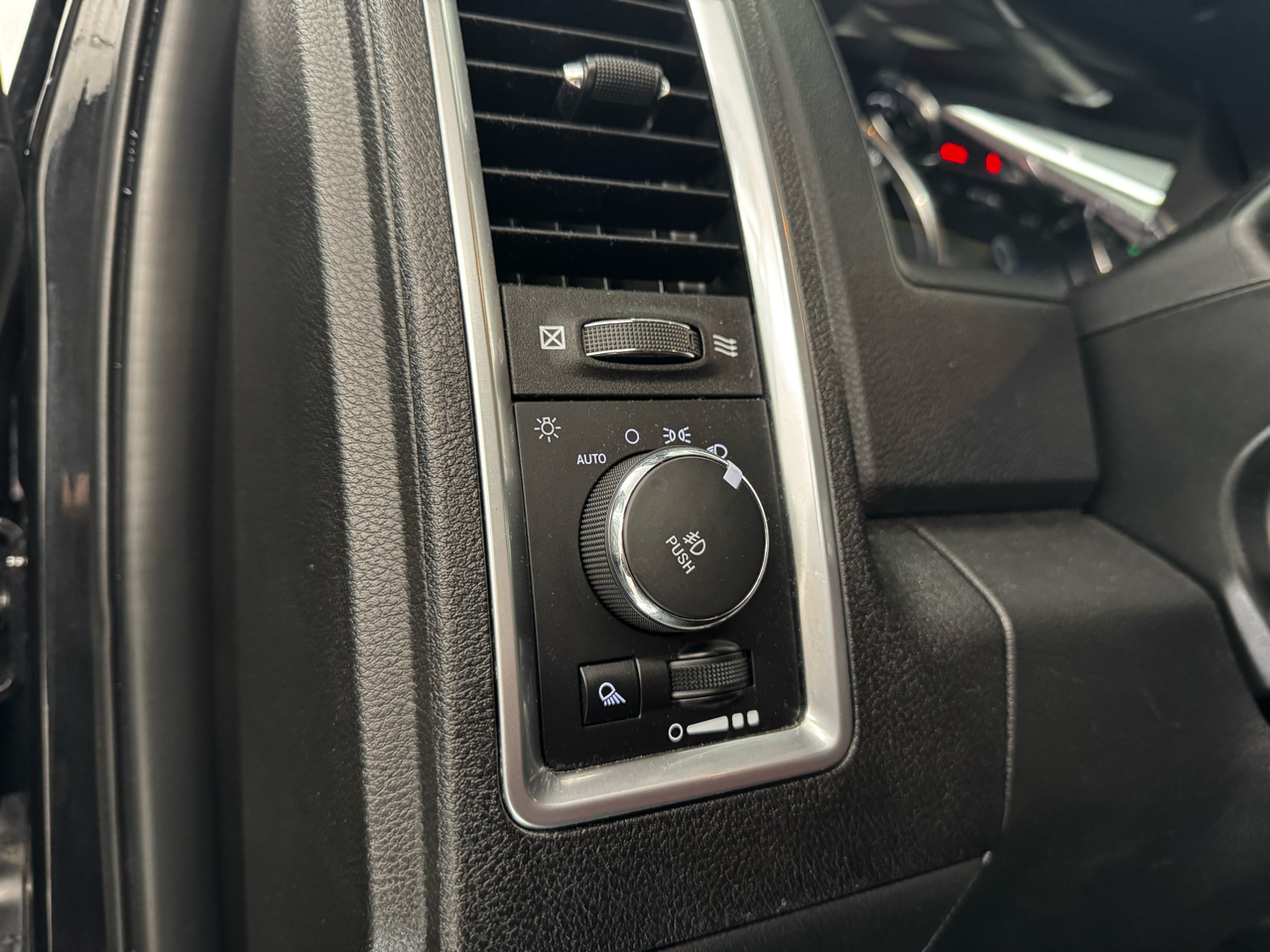 RAM 2500 Power Wagon 4x4 Crew Cab 6'4" Box 2018