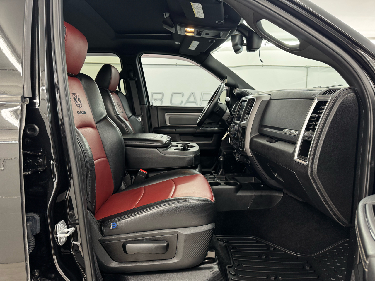 RAM 2500 Power Wagon 4x4 Crew Cab 6'4" Box 2018