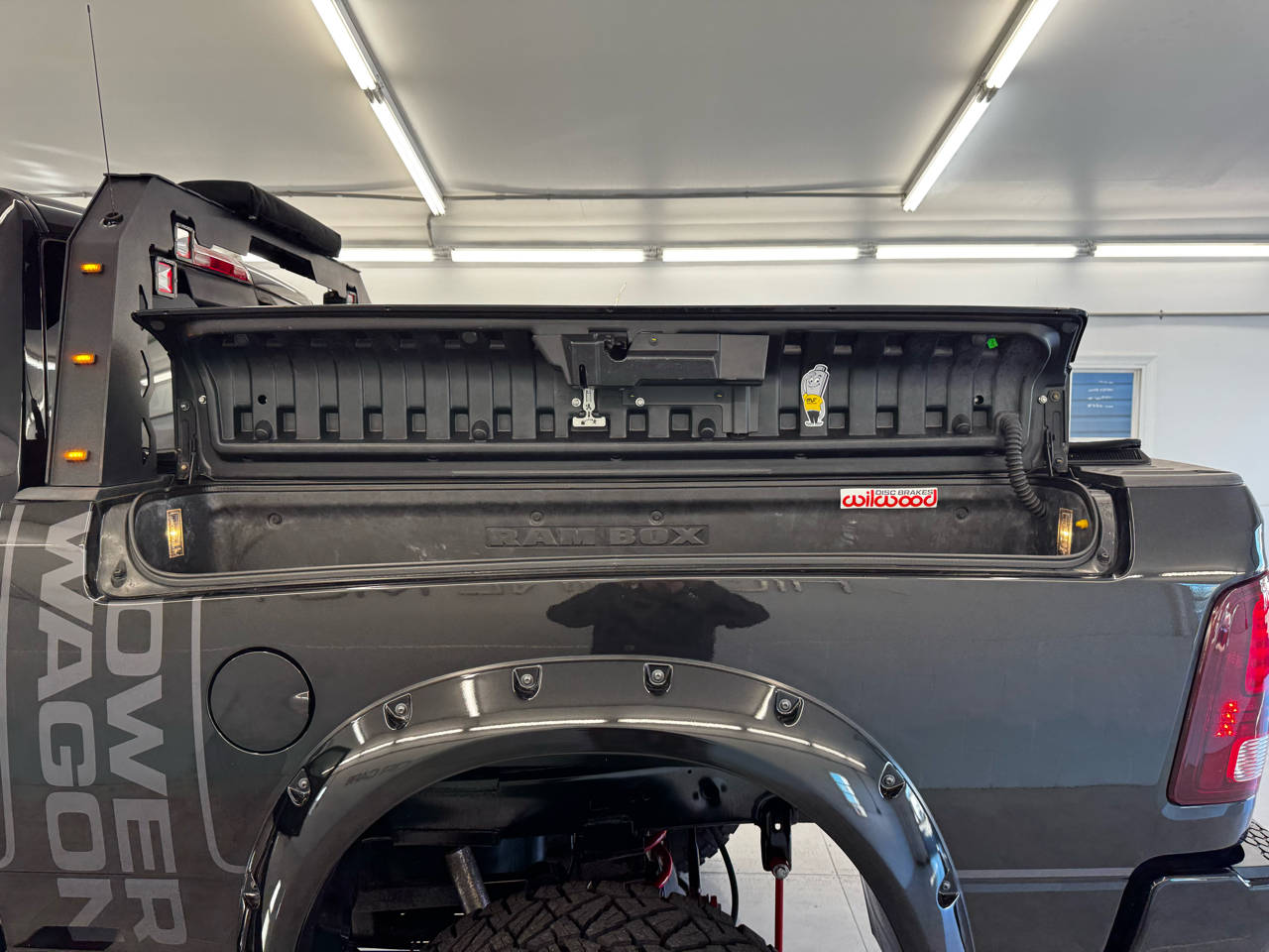 RAM 2500 Power Wagon 4x4 Crew Cab 6'4" Box 2018