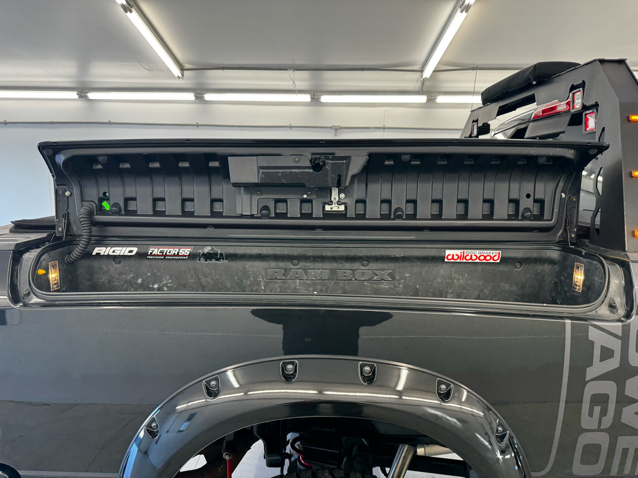 RAM 2500 Power Wagon 4x4 Crew Cab 6'4" Box 2018