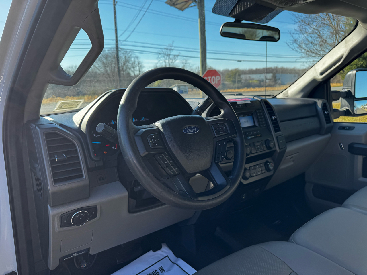 Ford Super Duty F-350 SRW Lariat 4WD Crew Cab 179" WB 60" CA 2020