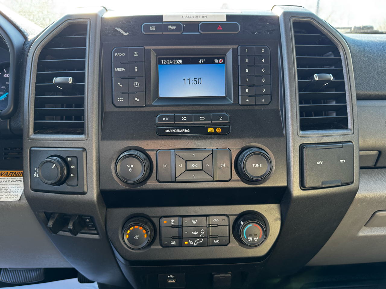 Ford Super Duty F-350 SRW Lariat 4WD Crew Cab 179" WB 60" CA 2020