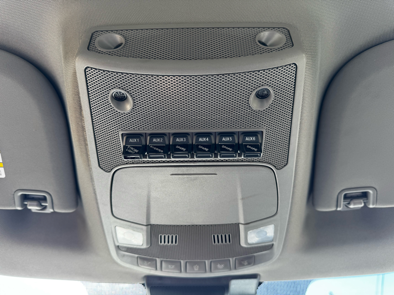 Ford Super Duty F-350 SRW Lariat 4WD Crew Cab 179" WB 60" CA 2020