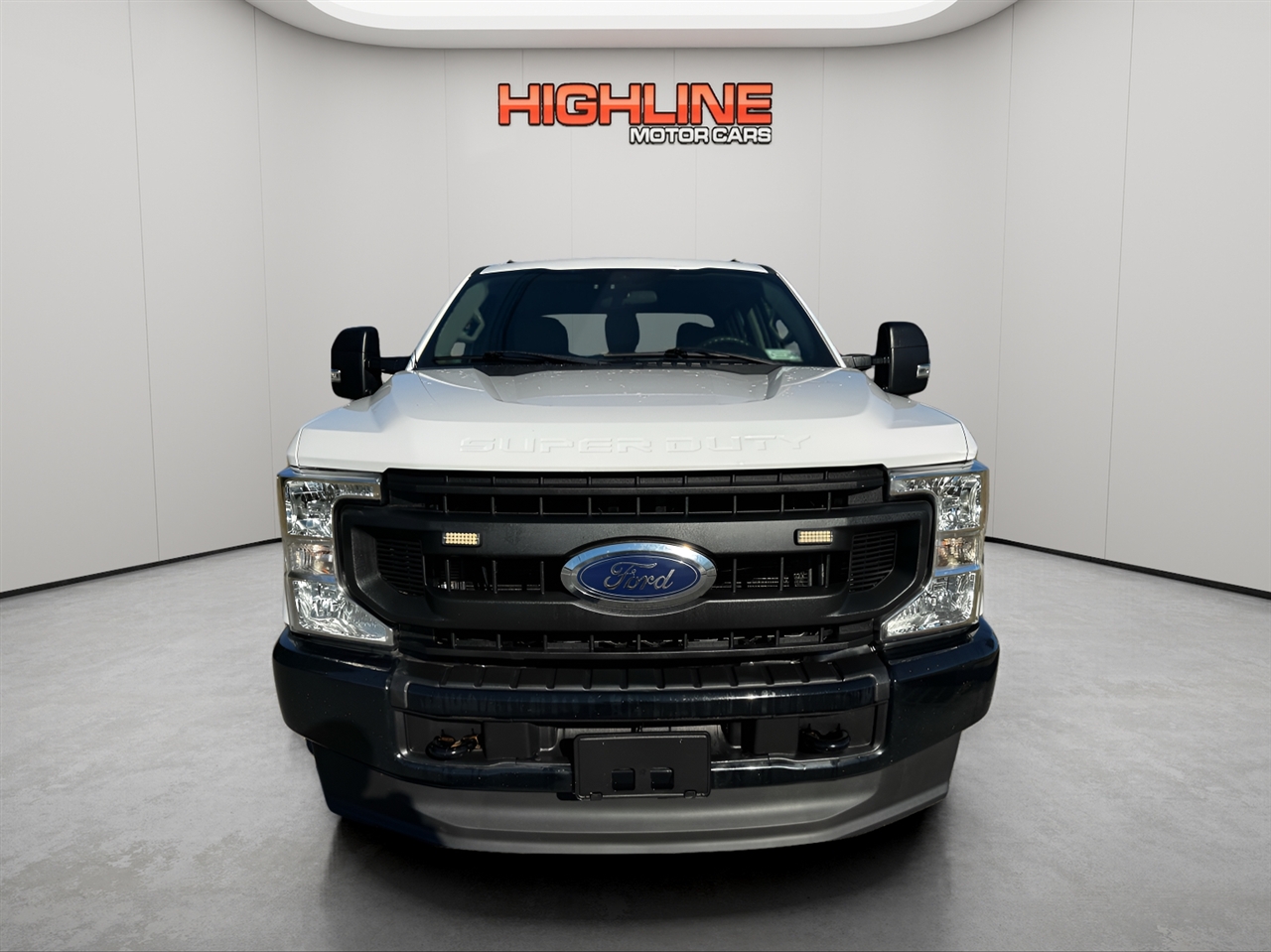 Ford Super Duty F-350 SRW XL 4WD Crew Cab 179" WB 60" CA 2020