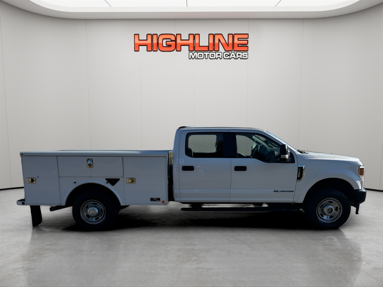 Ford Super Duty F-350 SRW XL 4WD Crew Cab 179" WB 60" CA 2020