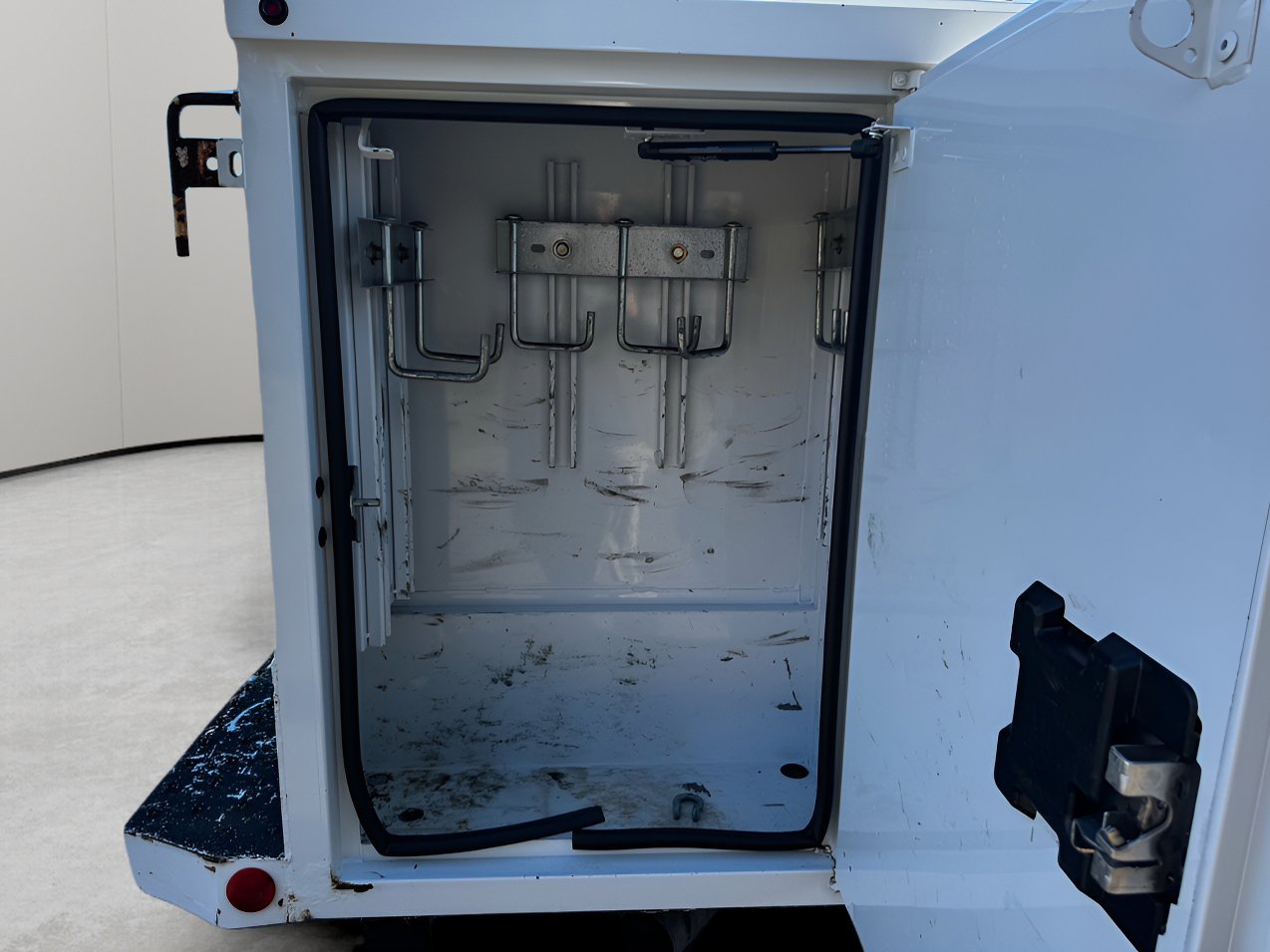 Ford Super Duty F-350 SRW XL 4WD Crew Cab 179" WB 60" CA 2020