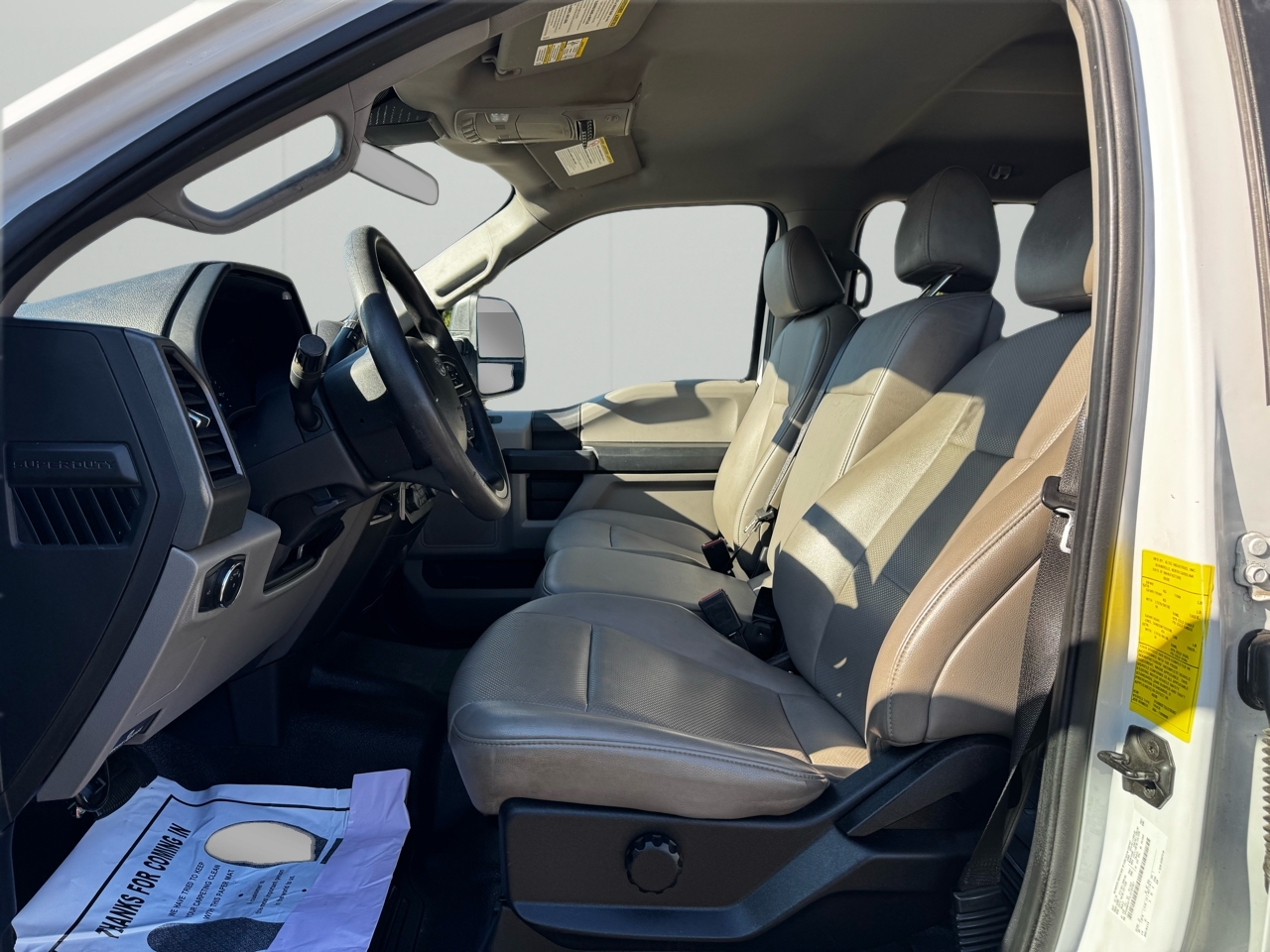 Ford Super Duty F-350 SRW XL 4WD Crew Cab 179" WB 60" CA 2020