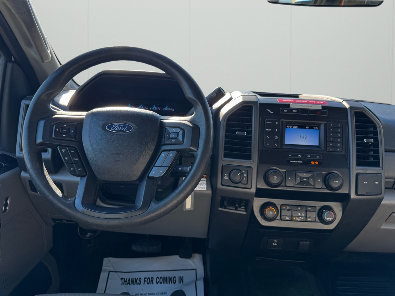 Ford Super Duty F-350 SRW XL 4WD Crew Cab 179" WB 60" CA 2020