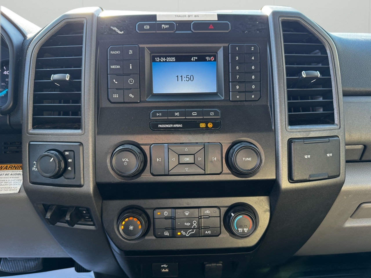 Ford Super Duty F-350 SRW XL 4WD Crew Cab 179" WB 60" CA 2020