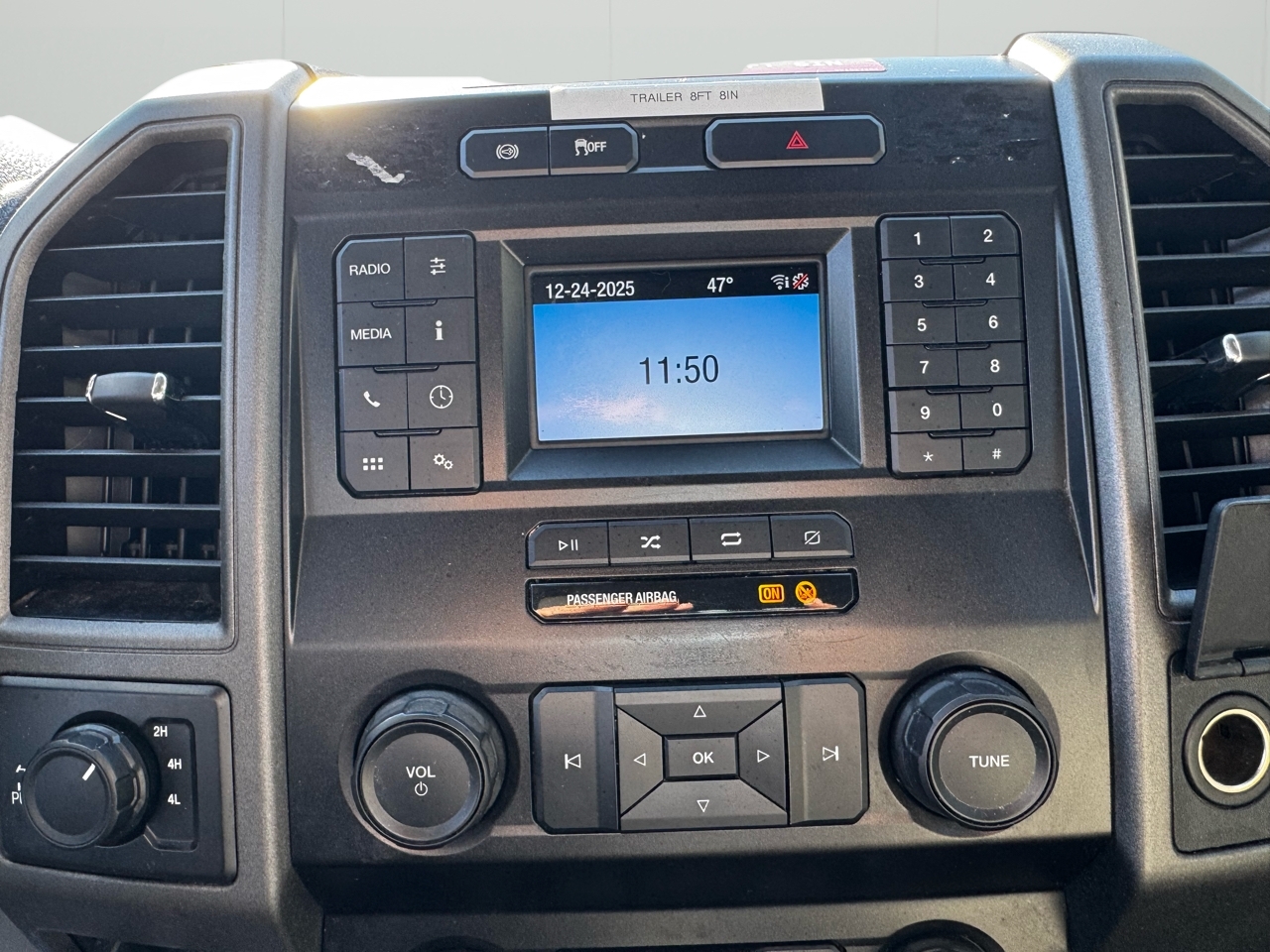 Ford Super Duty F-350 SRW XL 4WD Crew Cab 179" WB 60" CA 2020