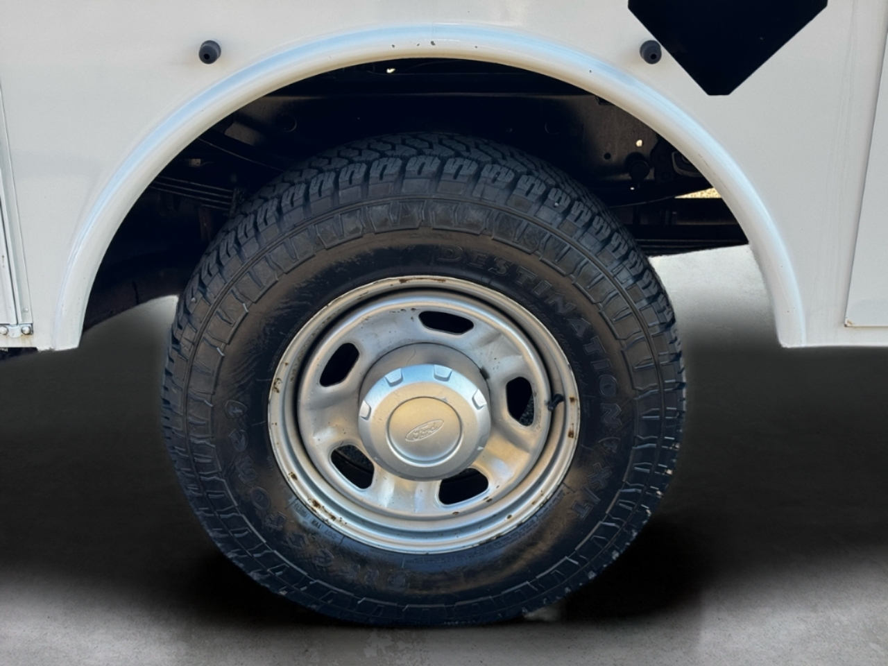 Ford Super Duty F-350 SRW XL 4WD Crew Cab 179" WB 60" CA 2020