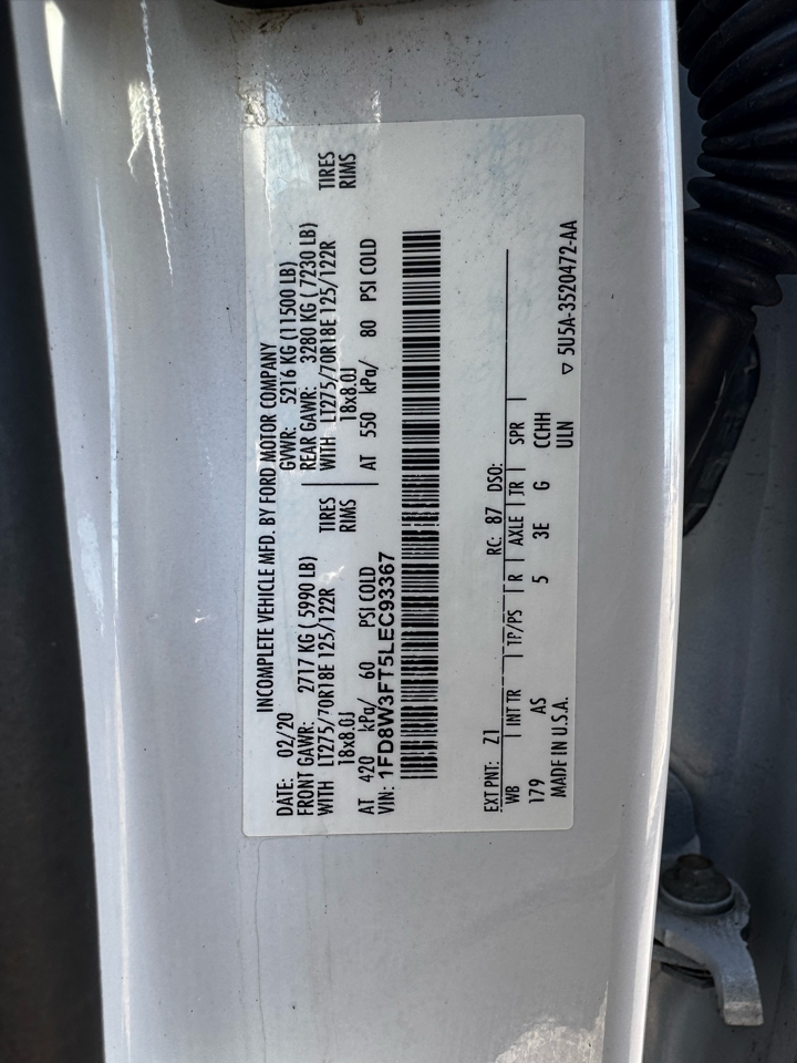 Ford Super Duty F-350 SRW XL 4WD Crew Cab 179" WB 60" CA 2020