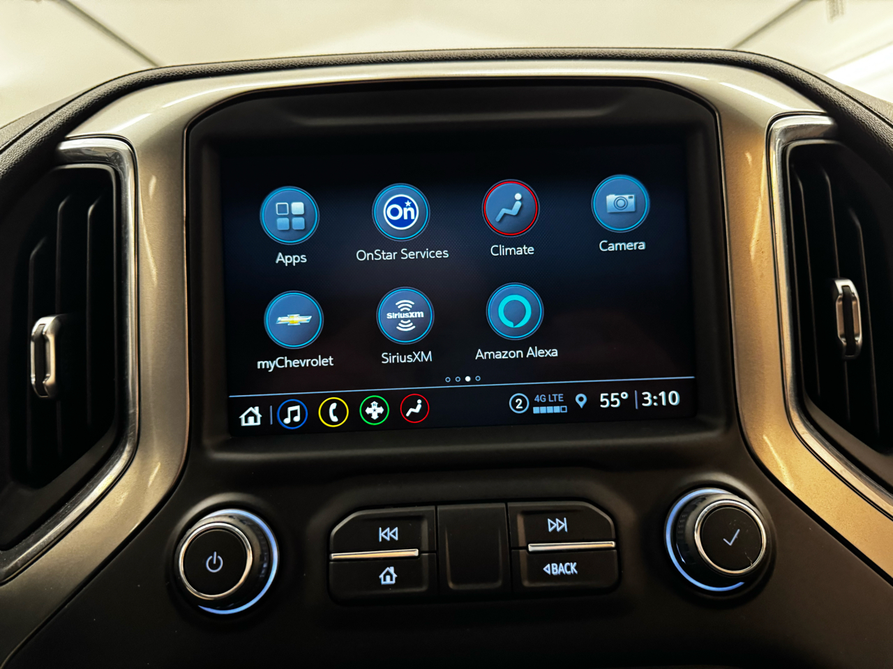 Chevrolet Silverado 1500 4WD Crew Cab 147" RST 2021