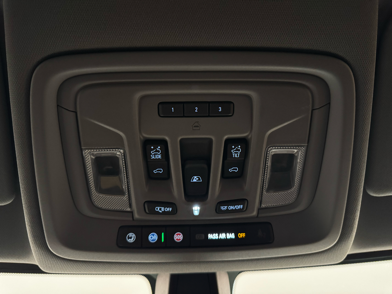 Chevrolet Silverado 1500 4WD Crew Cab 147" RST 2021