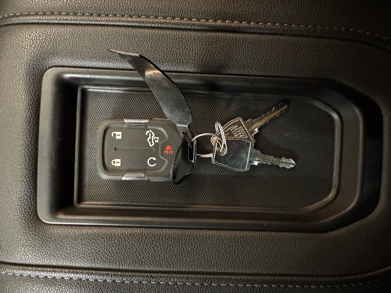 Chevrolet Silverado 1500 4WD Crew Cab 147" RST 2021