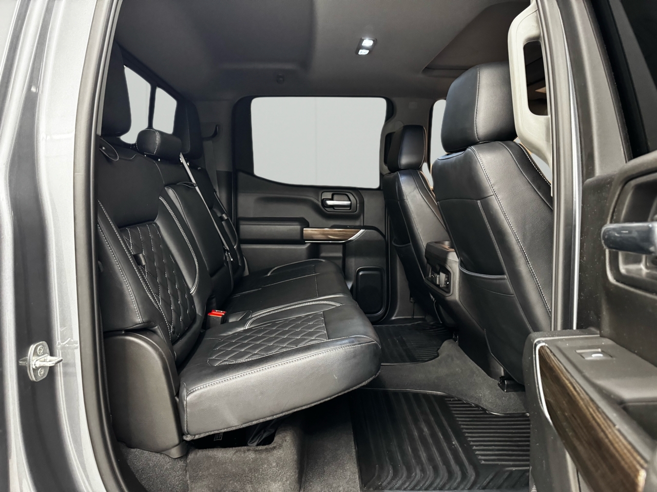 Chevrolet Silverado 1500 4WD Crew Cab 147" RST 2021