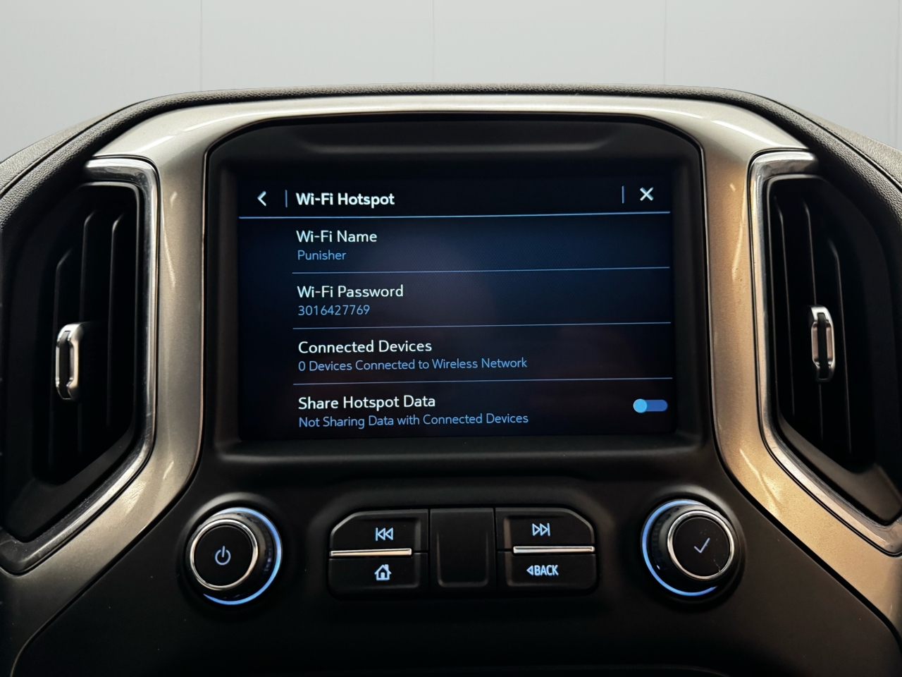 Chevrolet Silverado 1500 4WD Crew Cab 147" RST 2021