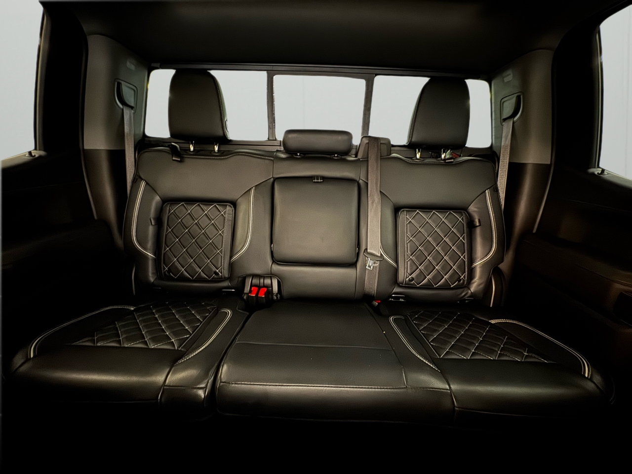 Chevrolet Silverado 1500 4WD Crew Cab 147" RST 2021