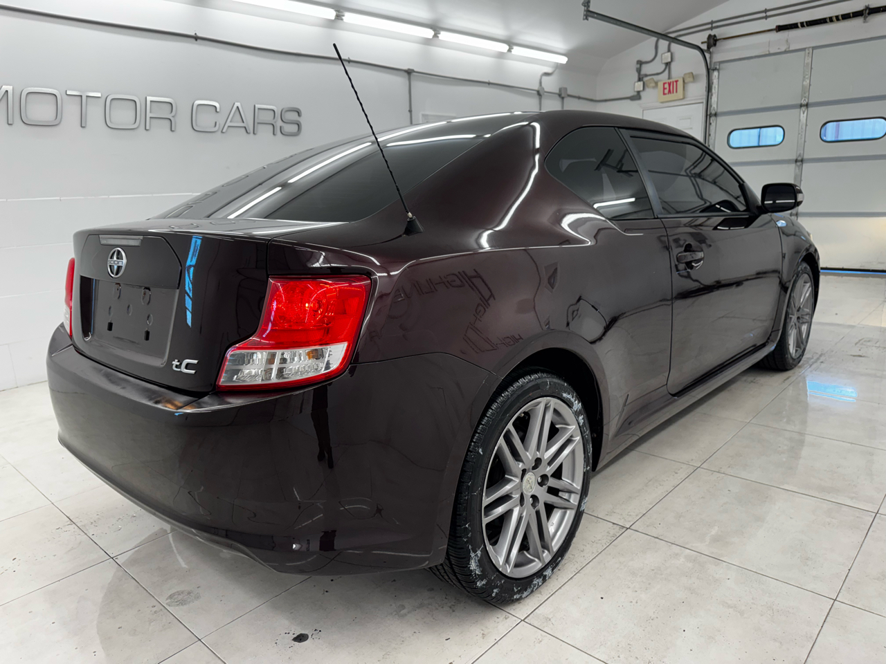 Scion tC 2dr HB Man (Natl) 2013