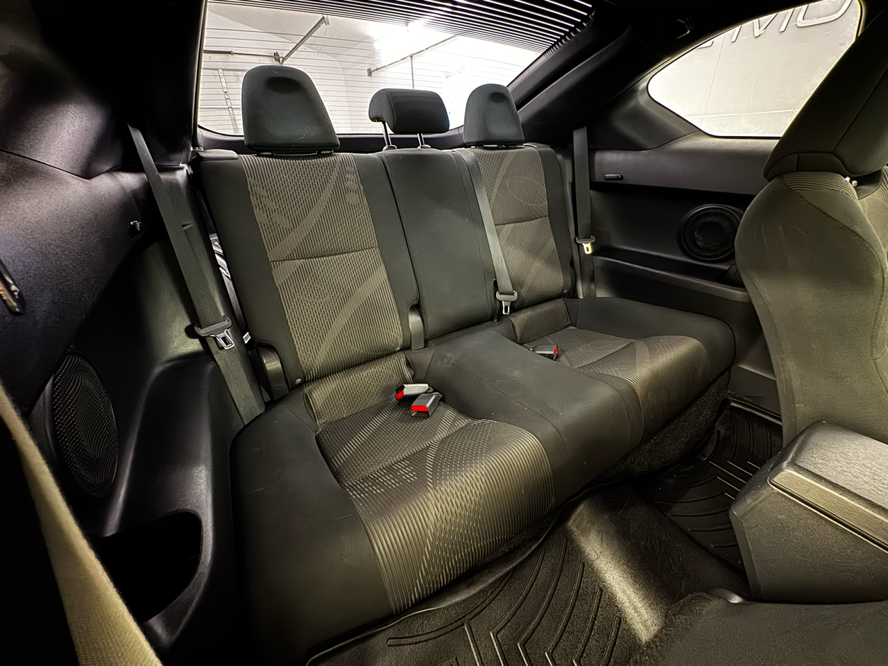 Scion tC 2dr HB Man (Natl) 2013