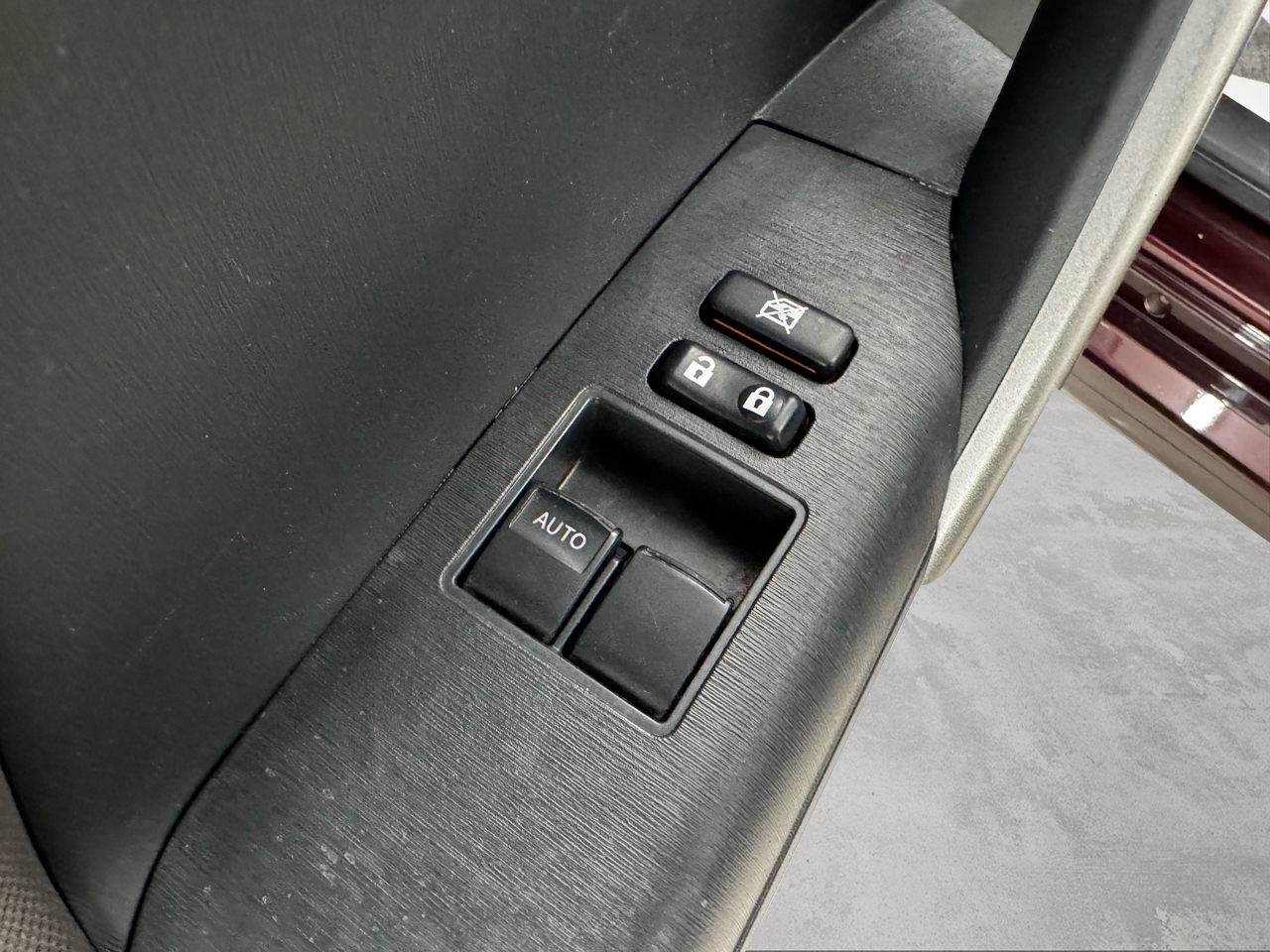 Scion tC 2dr HB Man (Natl) 2013