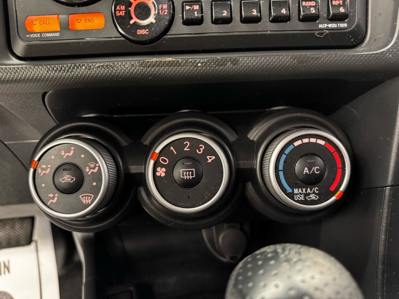 Scion tC 2dr HB Man (Natl) 2013