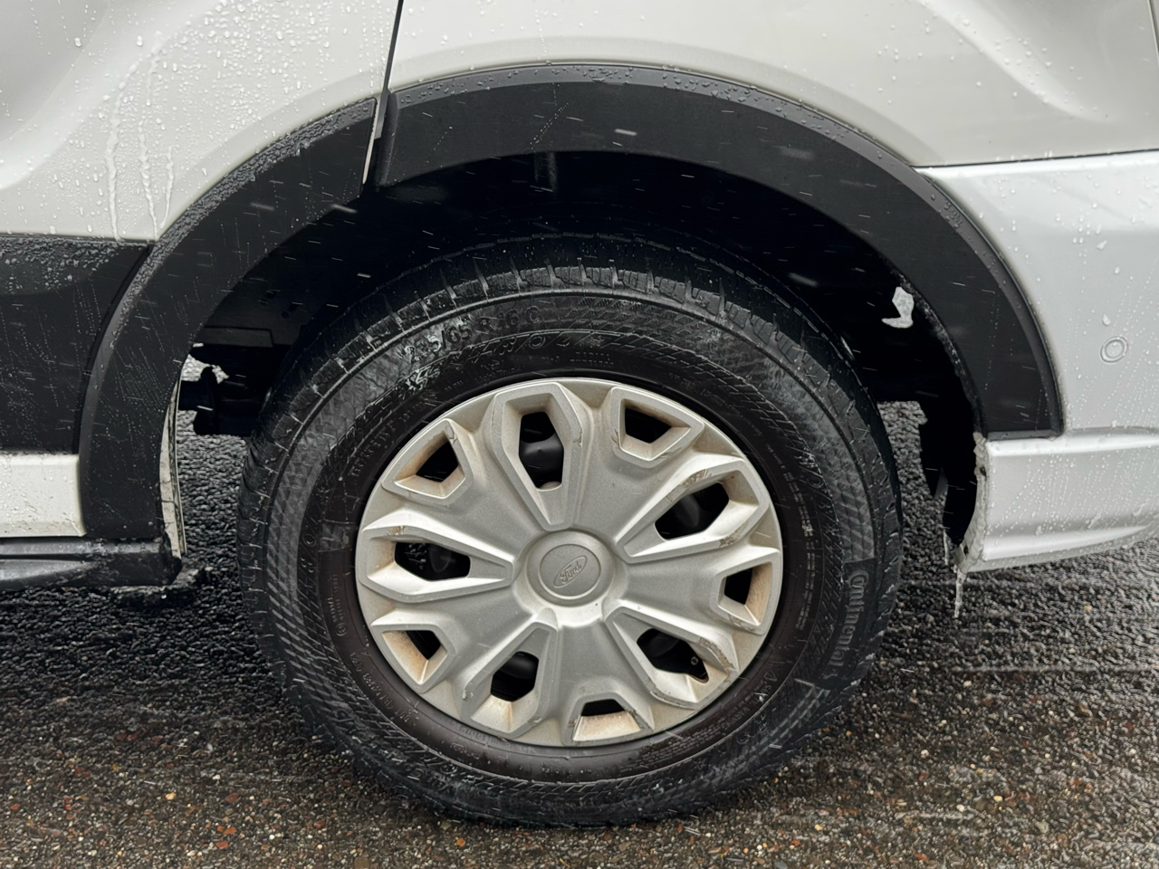 Ford Transit Passenger Wagon T-350 148" Low Roof XLT RWD 2023