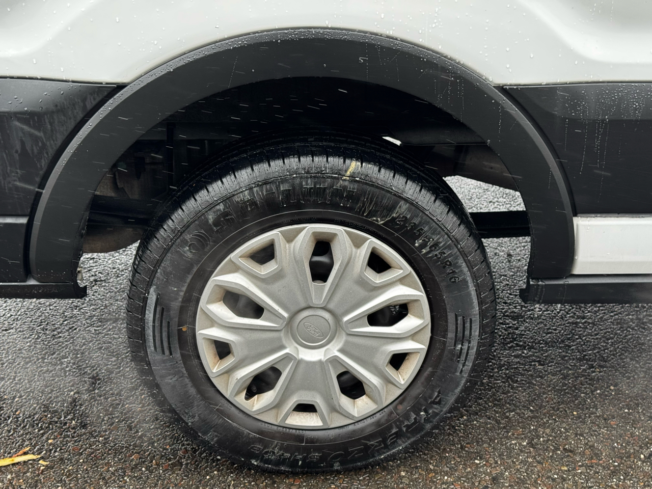 Ford Transit Passenger Wagon T-350 148" Low Roof XLT RWD 2023