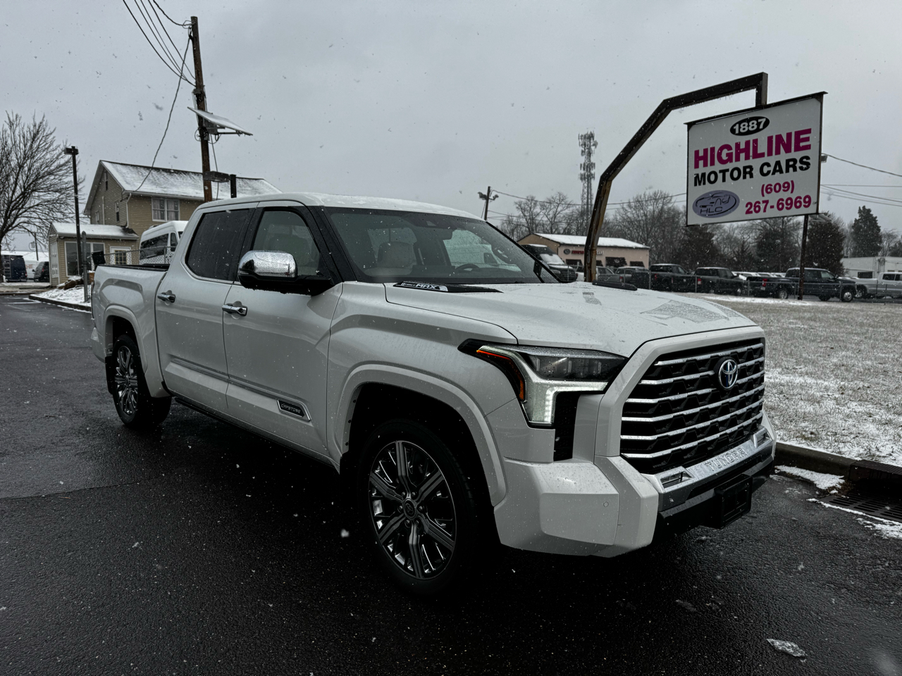 Toyota Tundra 4WD Capstone Hybrid CrewMax 5.5' Bed (Natl) 2023