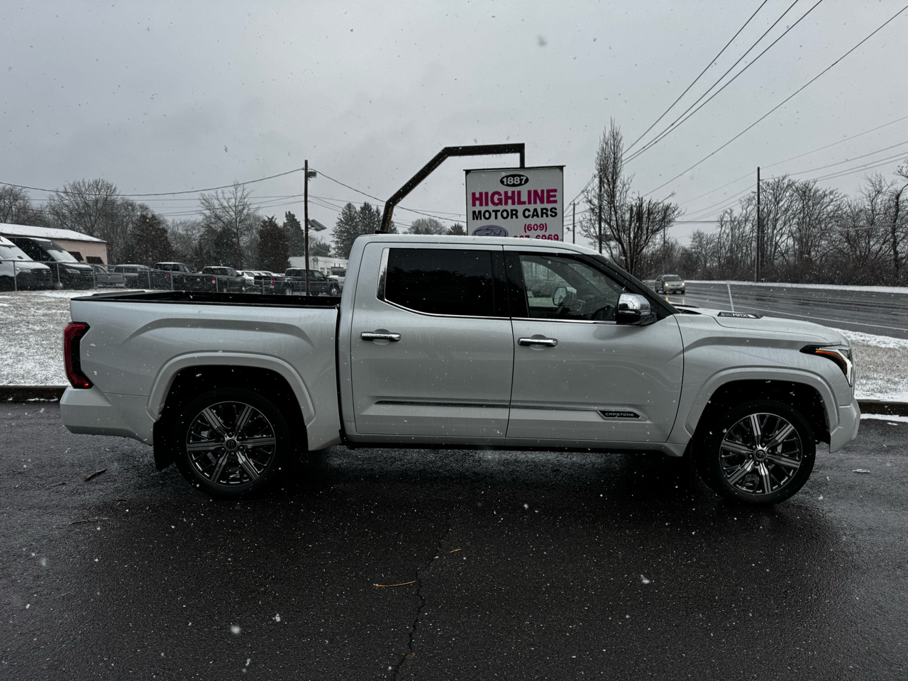 Toyota Tundra 4WD Capstone Hybrid CrewMax 5.5' Bed (Natl) 2023