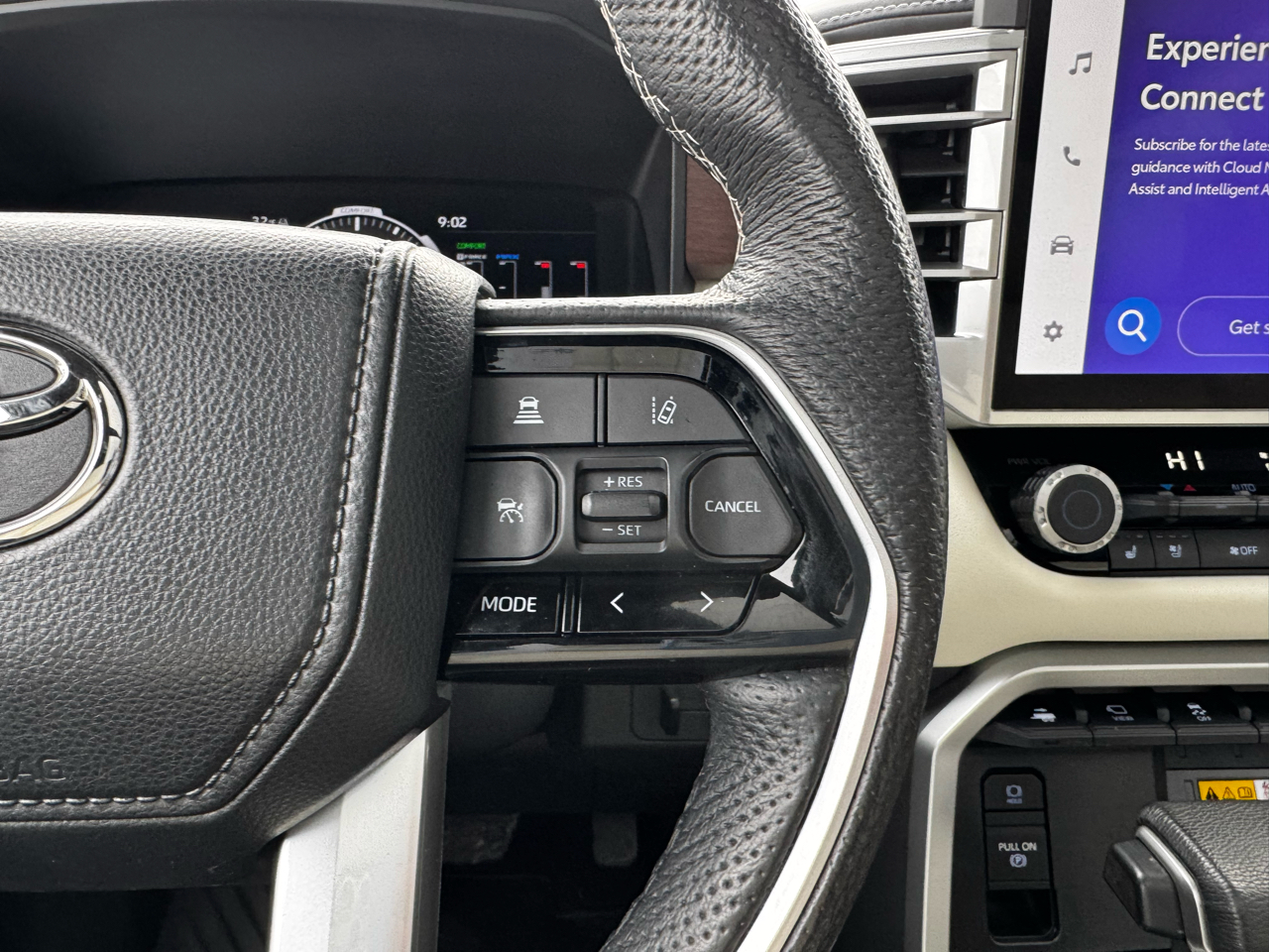 Toyota Tundra 4WD Capstone Hybrid CrewMax 5.5' Bed (Natl) 2023