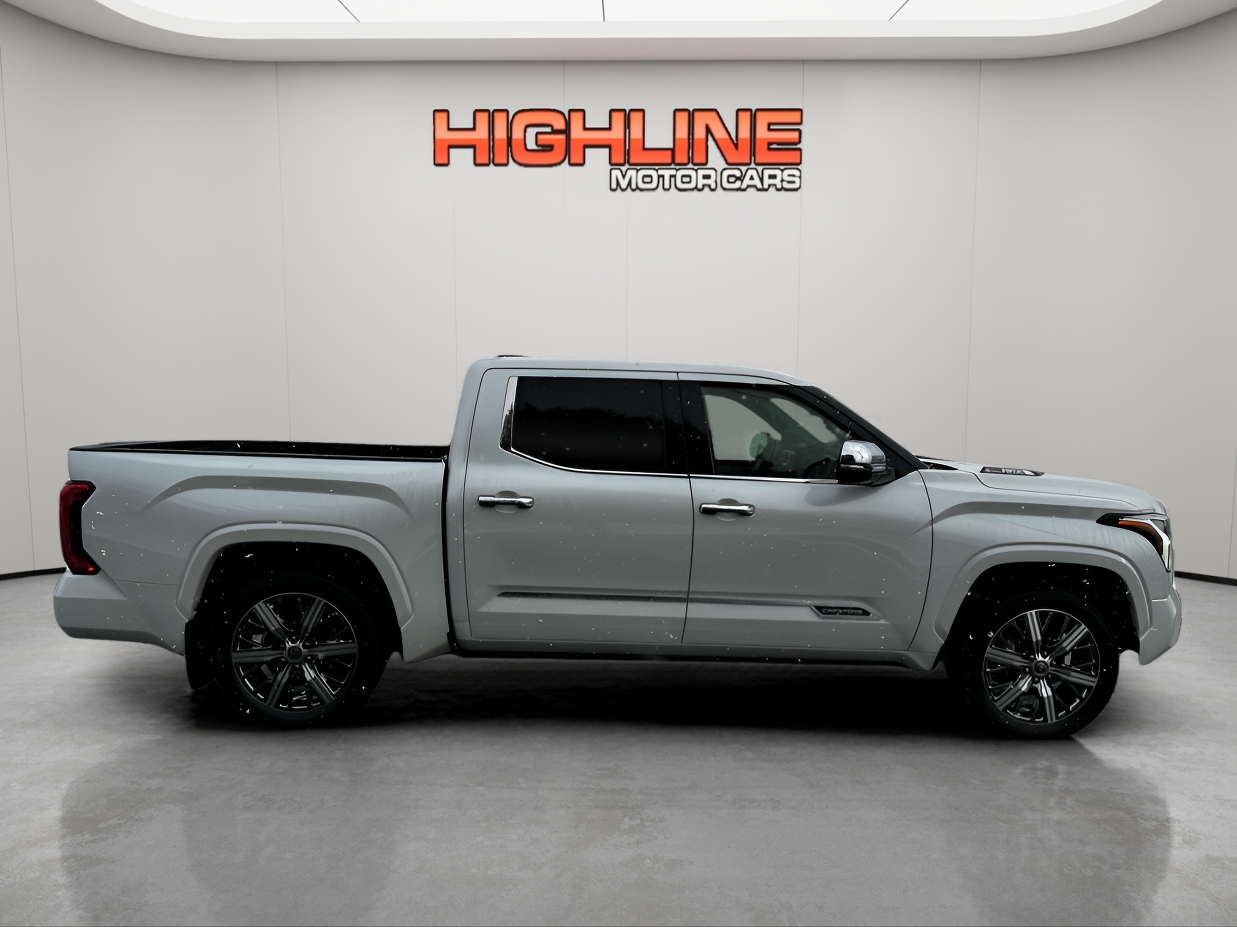 Toyota Tundra 4WD Capstone Hybrid CrewMax 5.5' Bed (Natl) 2023