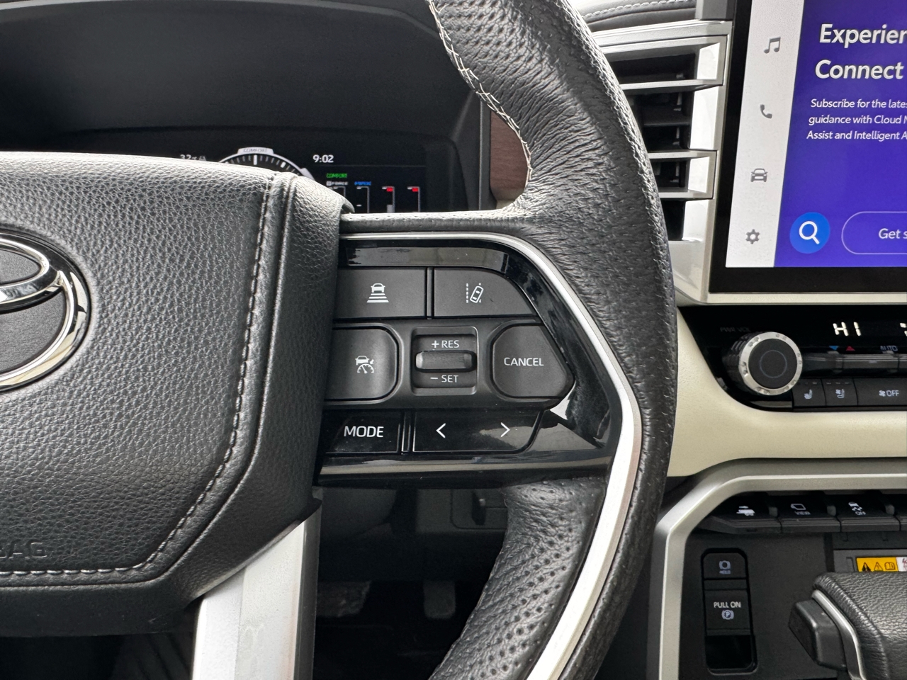 Toyota Tundra 4WD Capstone Hybrid CrewMax 5.5' Bed (Natl) 2023