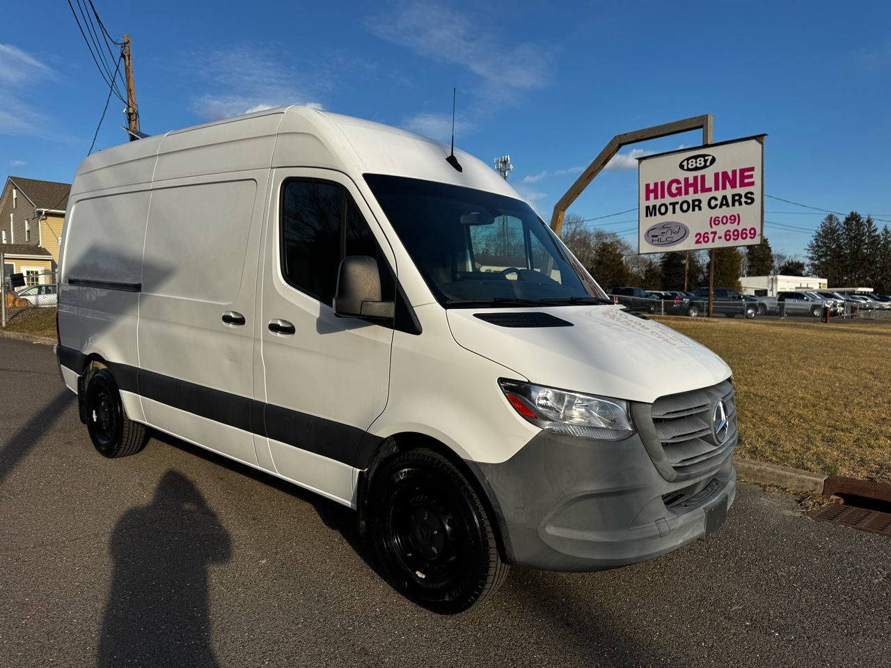 Mercedes-Benz Sprinter Cargo Van 2500 Standard Roof I4 144" RWD 2021