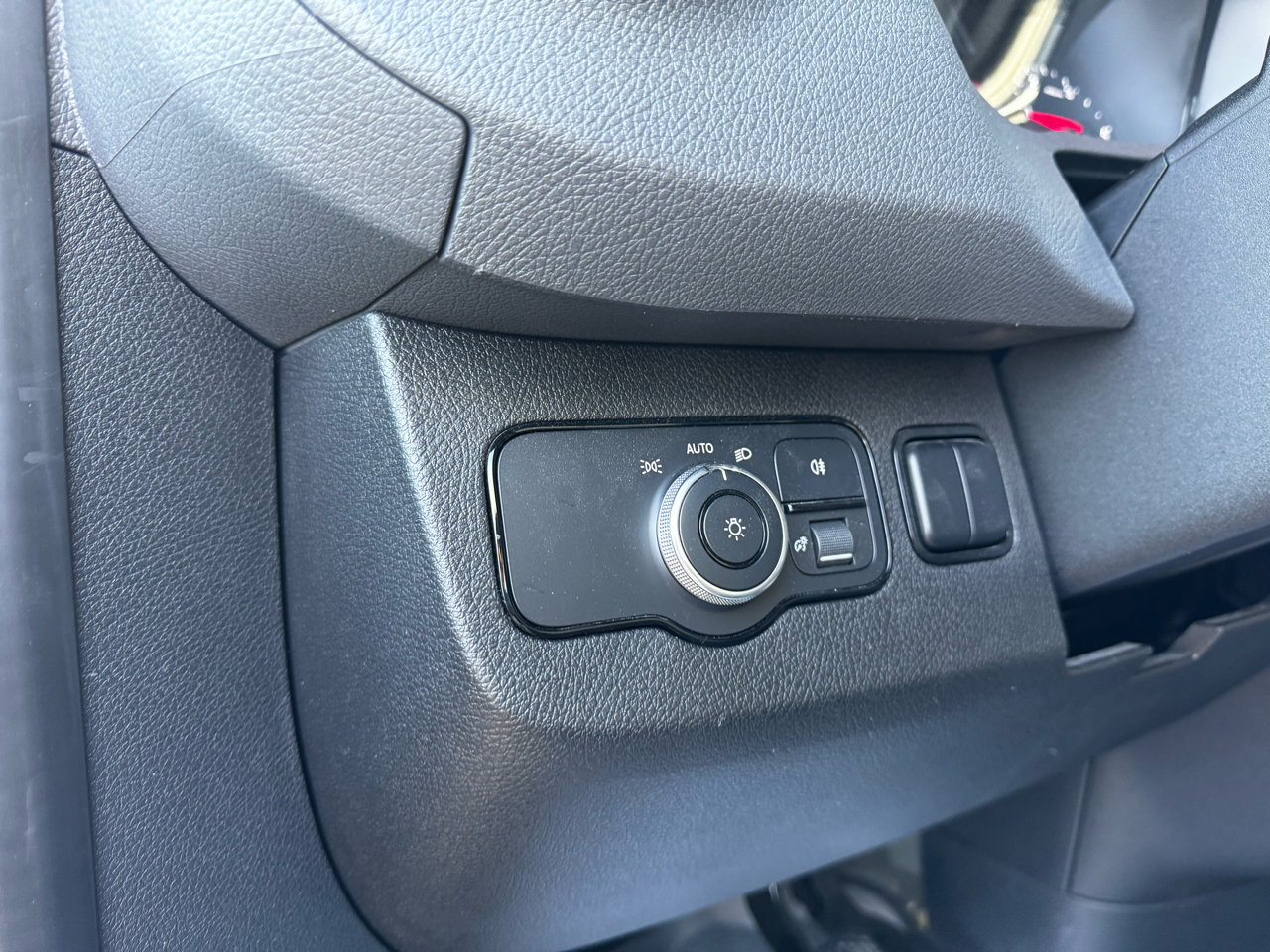 Mercedes-Benz Sprinter Cargo Van 2500 Standard Roof I4 144" RWD 2021