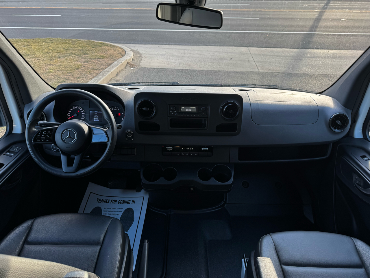 Mercedes-Benz Sprinter Cargo Van 2500 Standard Roof I4 144" RWD 2021