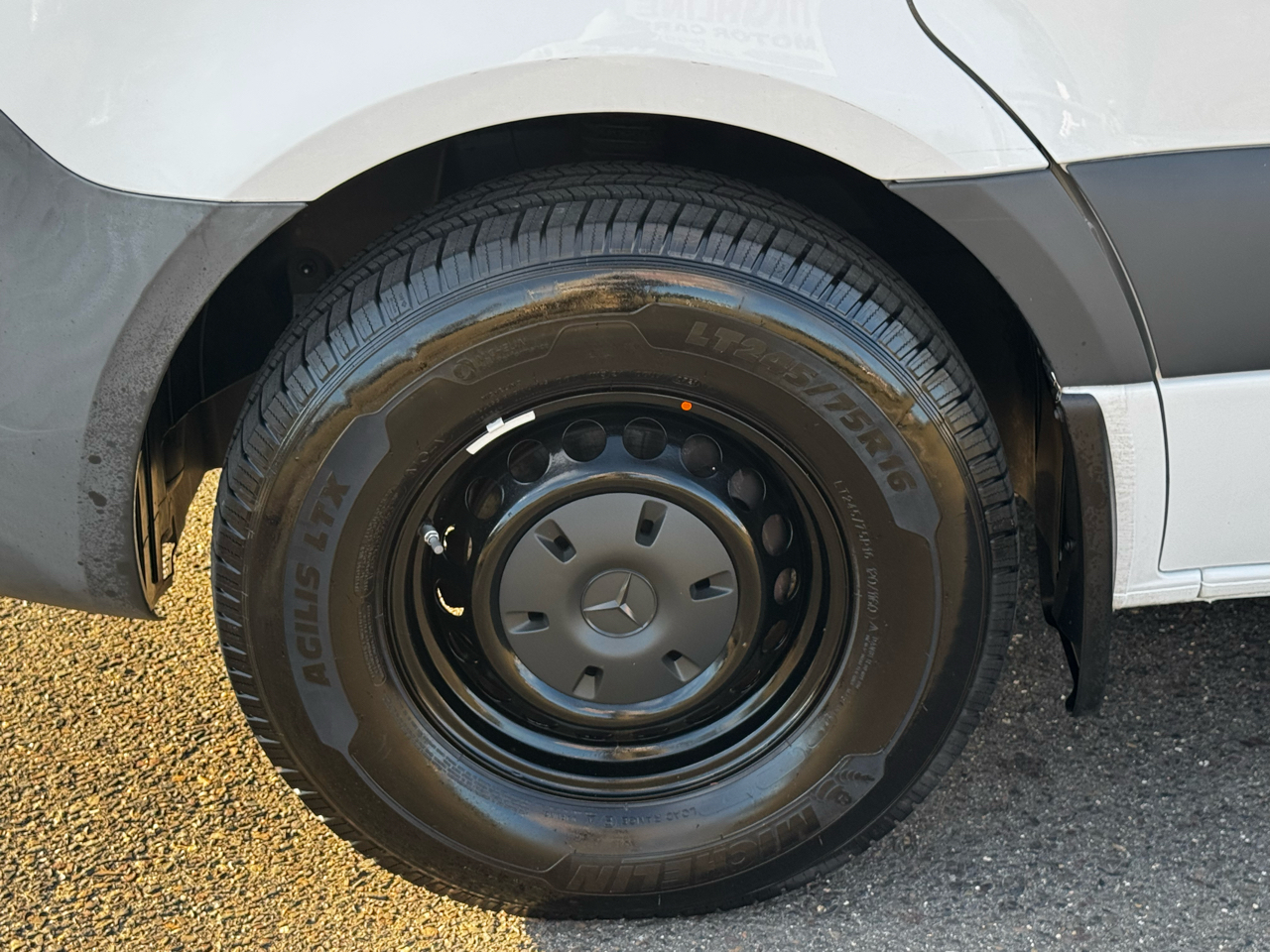 Mercedes-Benz Sprinter Cargo Van 2500 Standard Roof I4 144" RWD 2021