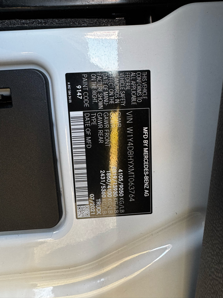 Mercedes-Benz Sprinter Cargo Van 2500 Standard Roof I4 144" RWD 2021