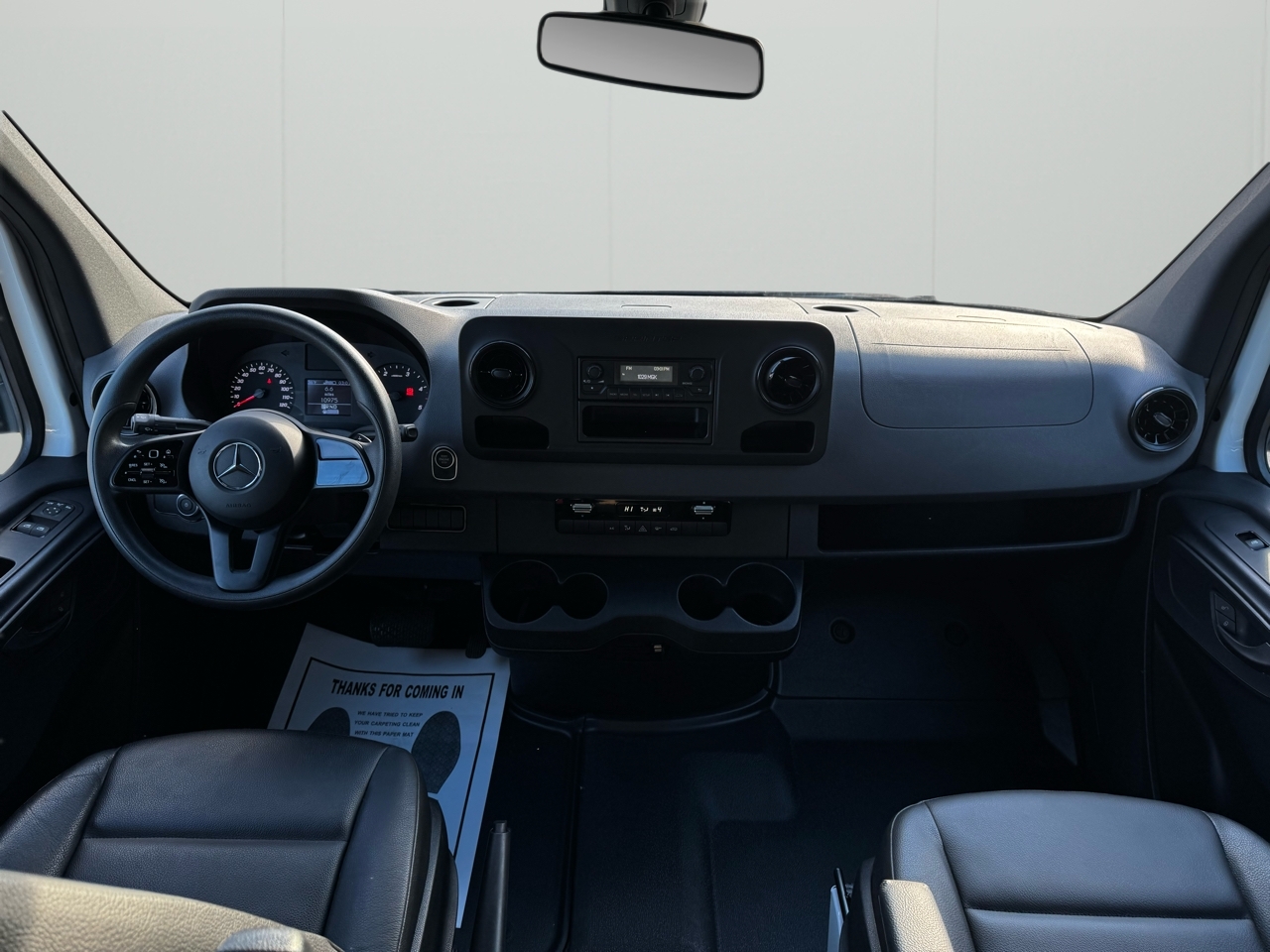 Mercedes-Benz Sprinter Cargo Van 2500 Standard Roof I4 144" RWD 2021