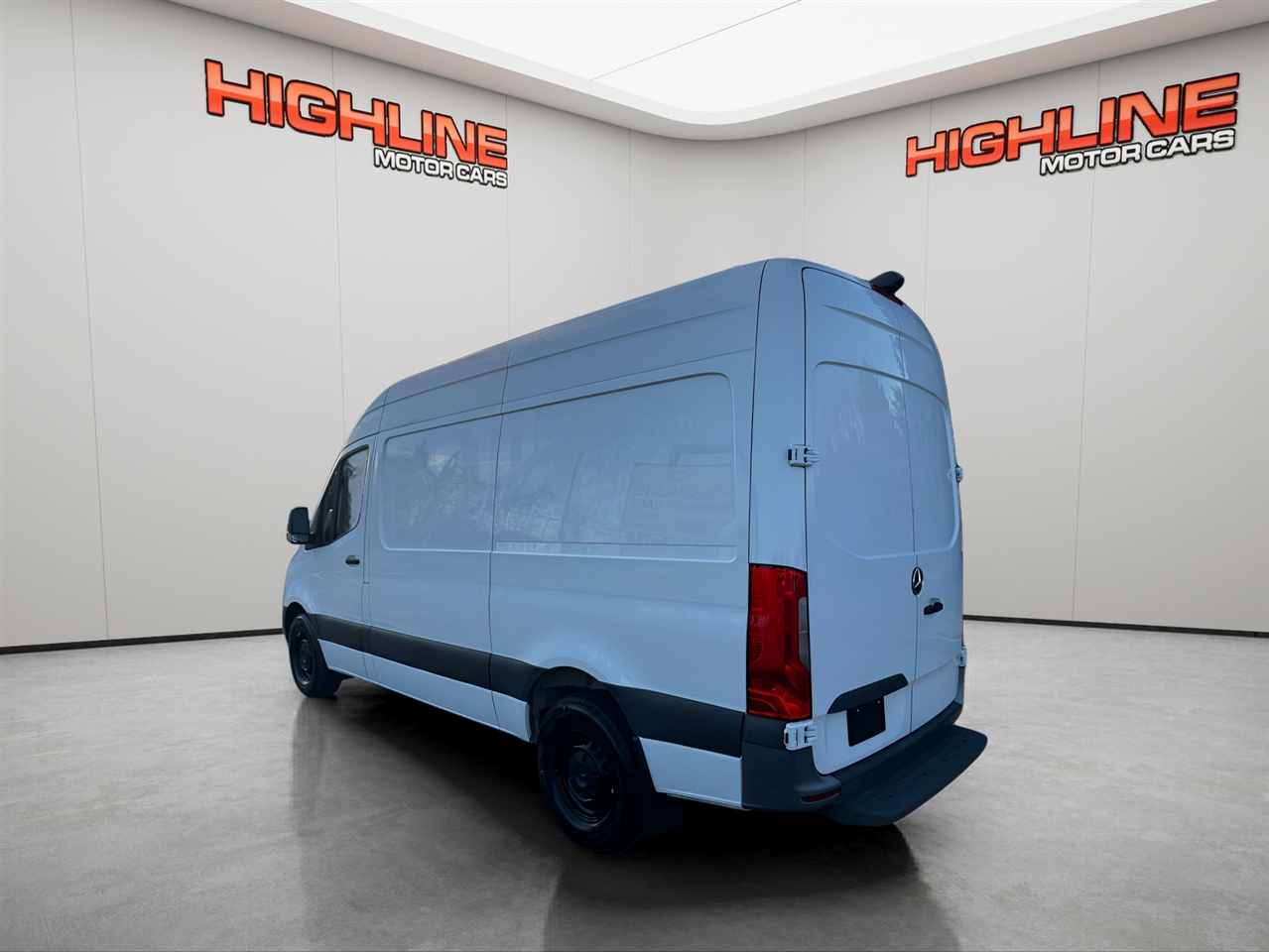 Mercedes-Benz Sprinter Cargo Van 2500 Standard Roof I4 144" RWD 2021